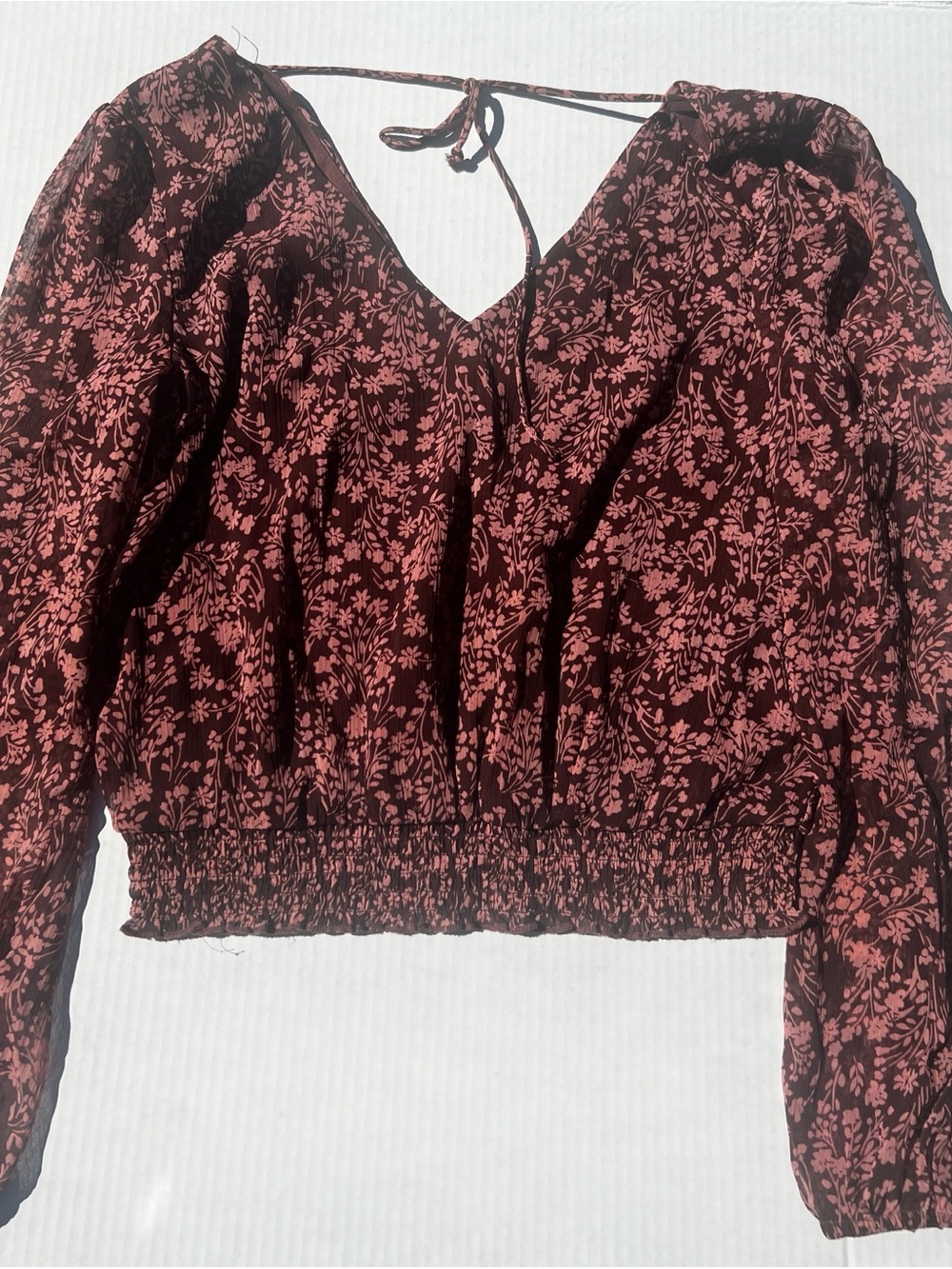 Nine Britton Petite S Burgundy Plum Brown Floral V-Neck Smocked Hem Blouse